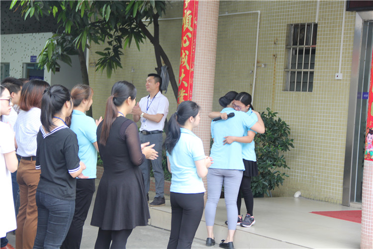袁瑞芬在分享中用眼淚感動(dòng)了在場(chǎng)的所有人，滿滿的正能量